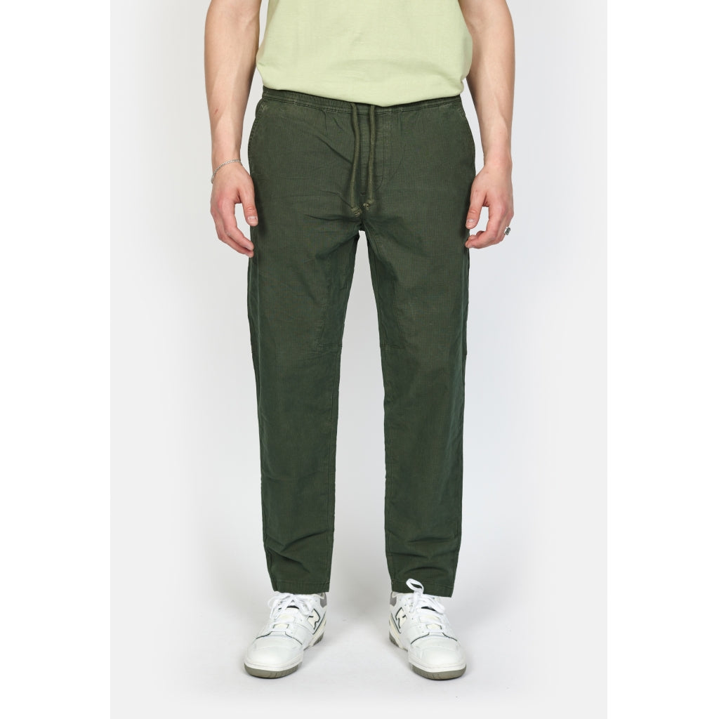 Denim project DPTAPERED RIPSTOP PANTS Pants 577 Duffel Bag Green